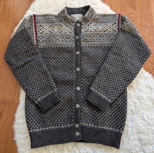 Nordic nomad knit cardigan sweater grey